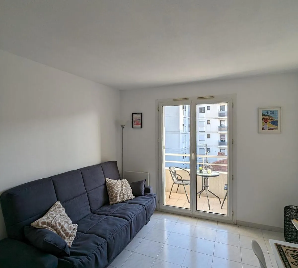 Nice Center - 2 Person Apartment